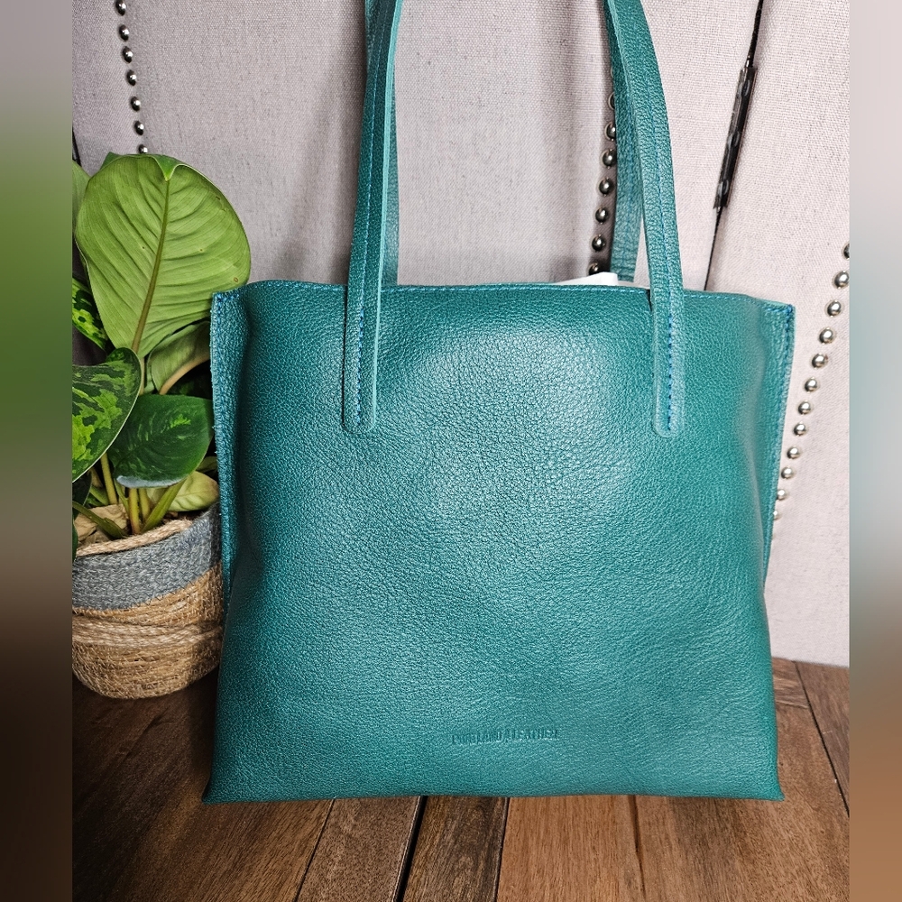 Portland Leather Goods Medium August Seaglass - Picture 9 of 9